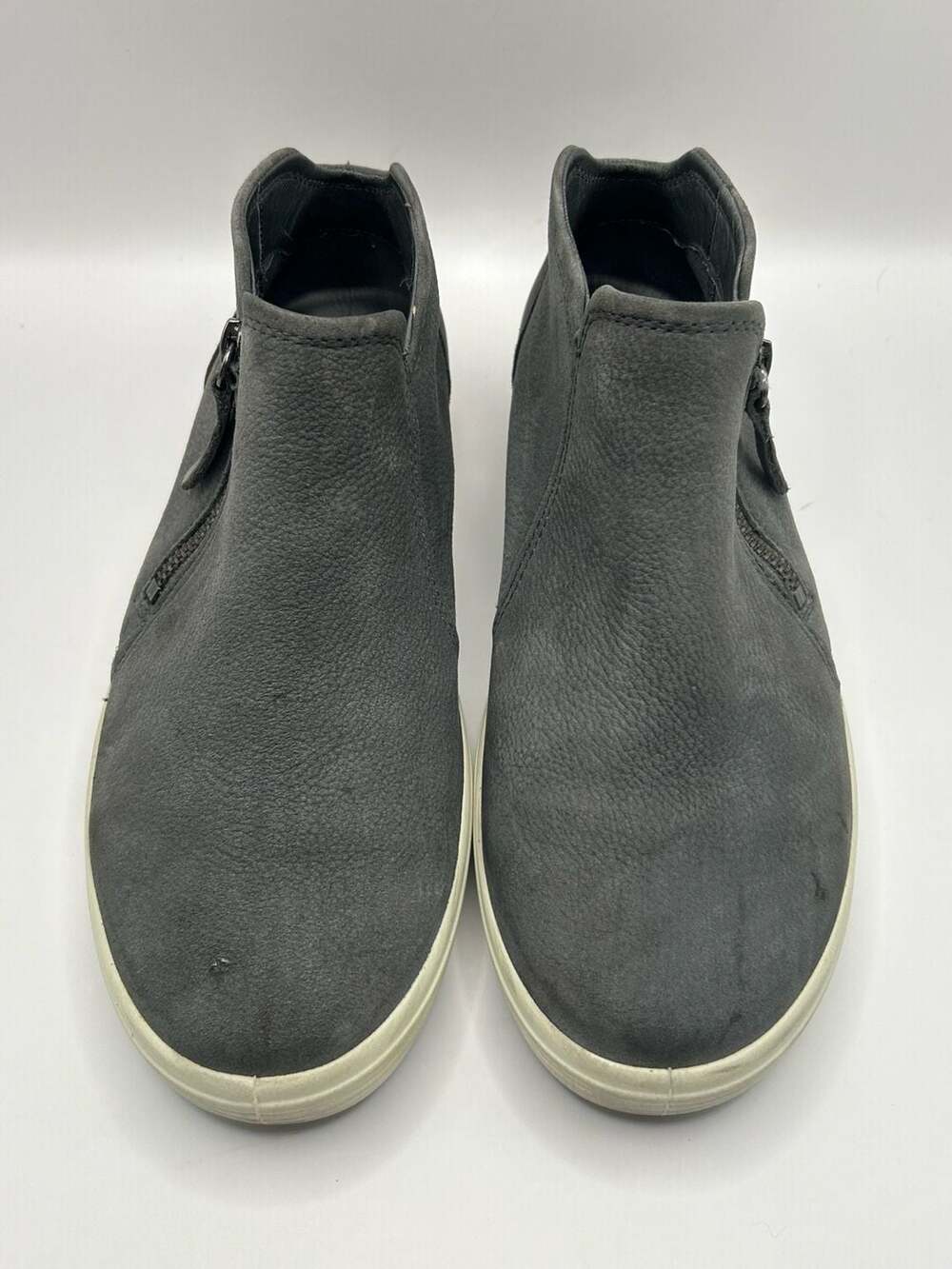 ECCO Soft 7 Grey Nubuck Leather Side Zip Ankle Booties Size 39 EU / 8 US